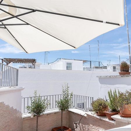 Ferienwohnung Wineart House, Terracielo Indipendente Nel Centro Di Monopoli Exterior foto